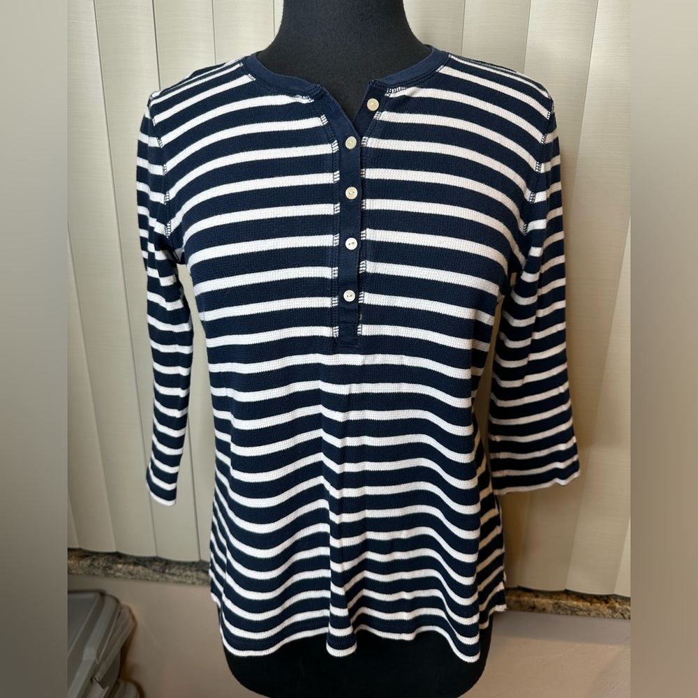 Chaps Preppy Blue and White Knit Top Size Medium